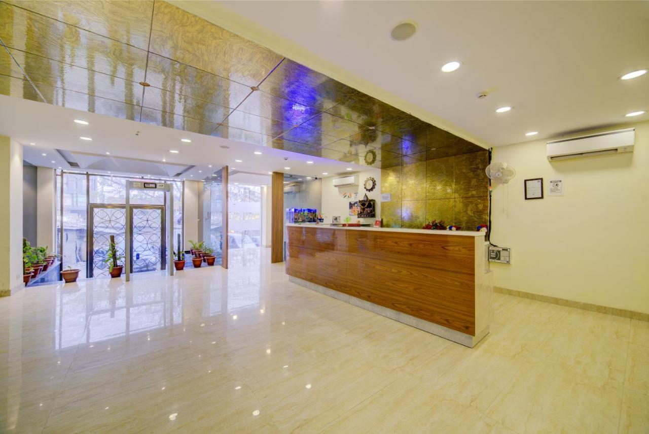 Hotel D'Capitol - Delhi Airport นิวเดลี ภายนอก รูปภาพ