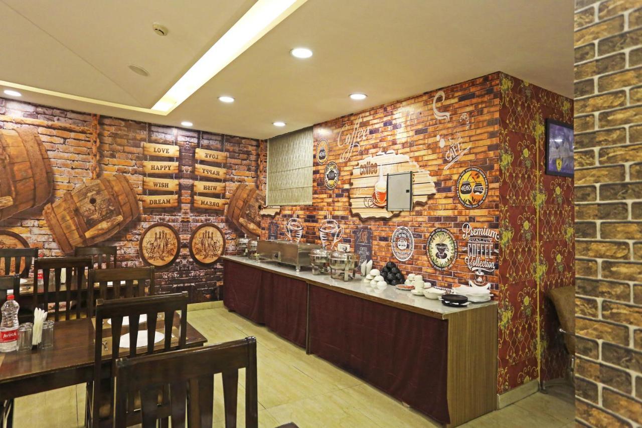 Hotel D'Capitol - Delhi Airport นิวเดลี ภายนอก รูปภาพ