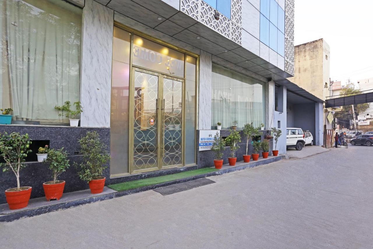 Hotel D'Capitol - Delhi Airport นิวเดลี ภายนอก รูปภาพ