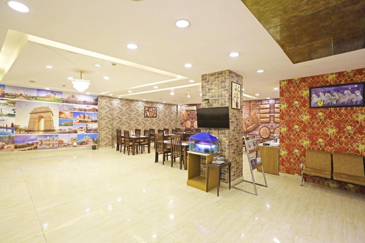 Hotel D'Capitol - Delhi Airport นิวเดลี ภายนอก รูปภาพ