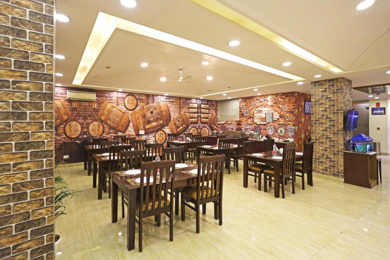 Hotel D'Capitol - Delhi Airport นิวเดลี ภายนอก รูปภาพ
