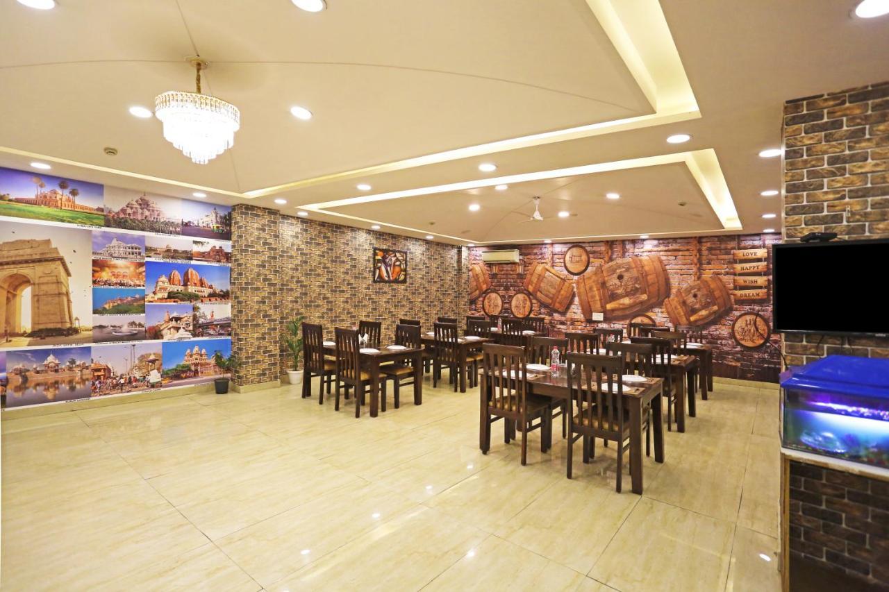 Hotel D'Capitol - Delhi Airport นิวเดลี ภายนอก รูปภาพ